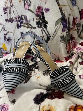 Gianni Bini Stripped Sling heel. Never worn, size 10
